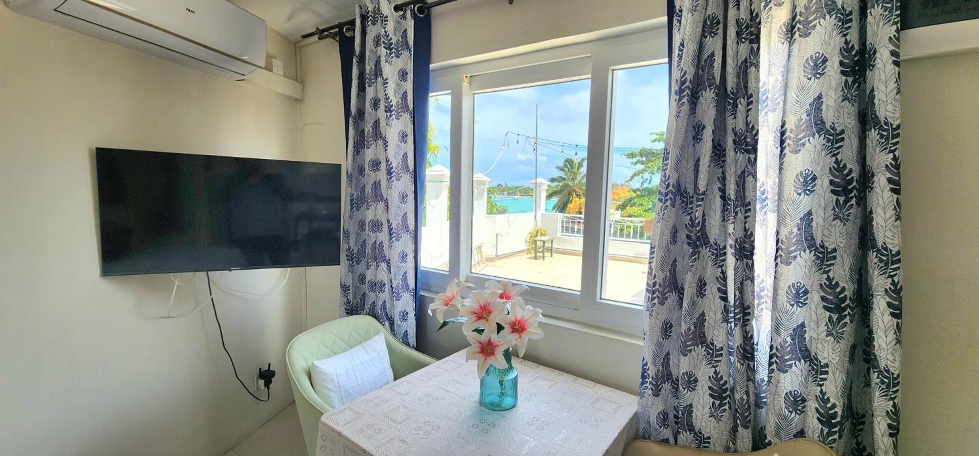 Lovely Studio Apartment With Views Of The Lagoon. Гранд-Бэй Экстерьер фото